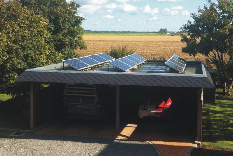 Solaranlage auf Garagendach